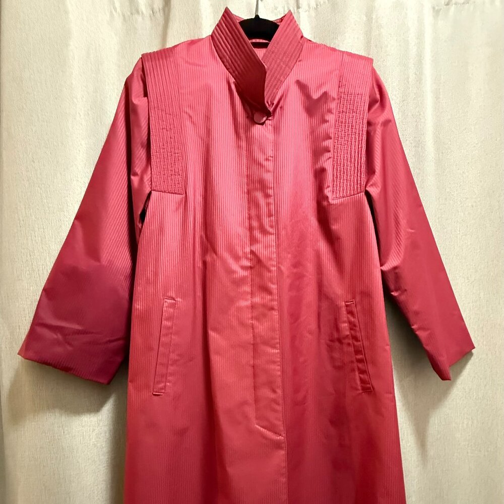 Vintage 80’s Elegant Pink Trench/Rain Coat